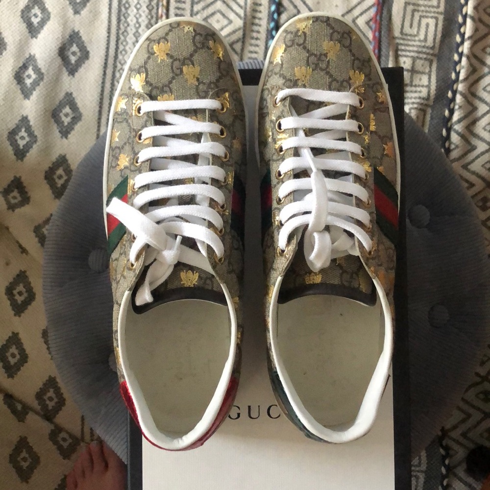 Authentic Gucci Women's Ace GG Supreme sneaker